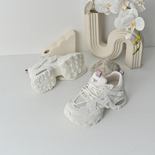 经典鲨2026年夏专柜新品韩版网面轻便透气休闲运动老爹鞋女KW160-629161 商品图1