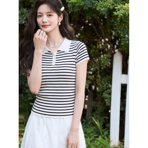 鹿向南「线条画笔」条纹莱赛尔POLO领上衣女夏季亚麻短袖显瘦T恤 商品图1