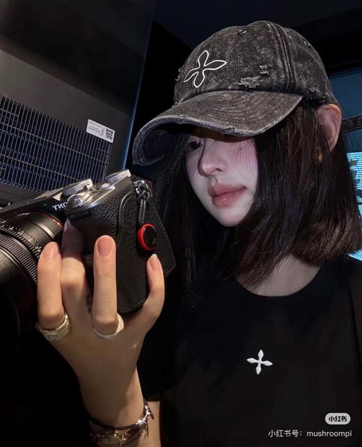 一店d ❗️𝐒𝐌𝐅𝐊樶--炸的两款棒球帽🧢原单“中国版克罗心” 戴上头就是不一样的高级感！！ 商品图8