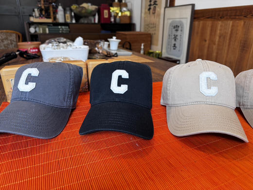 棒球帽。显脸小。黑色 黑色 卡其色。 H卡其色。自己备注 商品图1