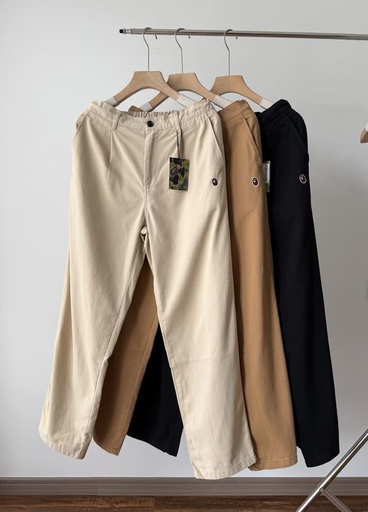 BAPE春季猿人头刺绣纯色休闲工装长裤，日本潮流品牌 A Bathing Ape 经典休闲裤款 商品图0