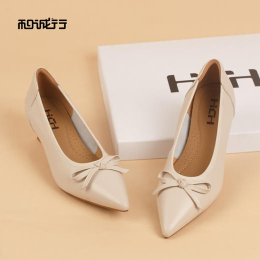 和诚行2026夏季新款气质百搭轻便蝴蝶结舒适浅口中跟单鞋0010589 商品图4