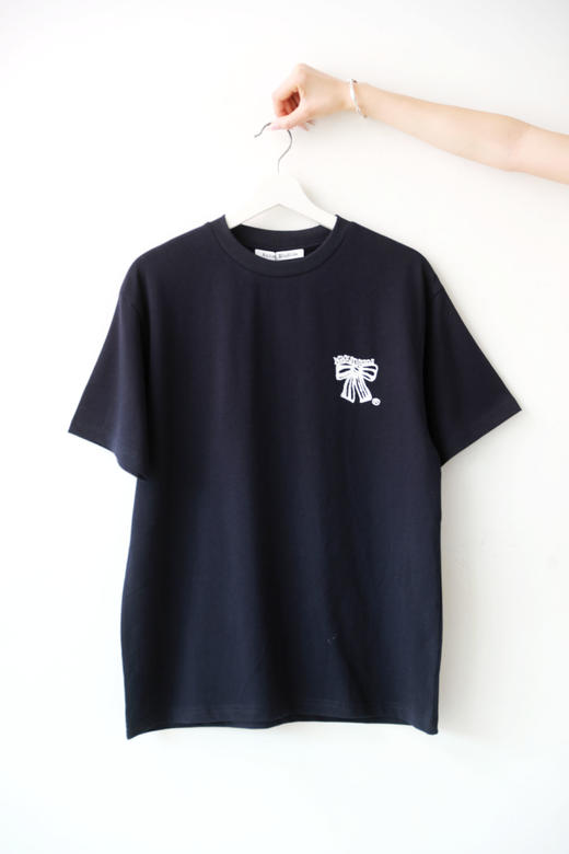 蝴蝶结印花tee，元祖灰+耀夜黑。复古宽松设计情侣圆领t恤E040660 商品图10