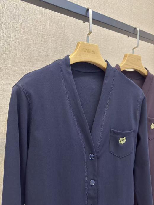 V领纯棉刺绣上衣 商品图11