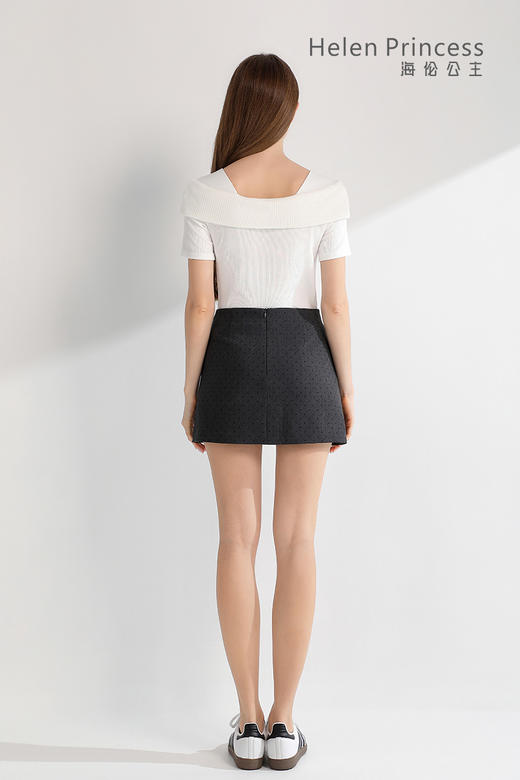 一字肩扭结方领短袖上衣 商品图9