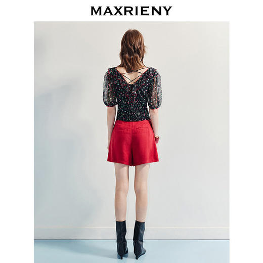 【商场同款】MAXRIENY法式浪漫压边收腰印花短上衣25夏桑蚕丝小衫(货号:MC86TP297) 商品图3