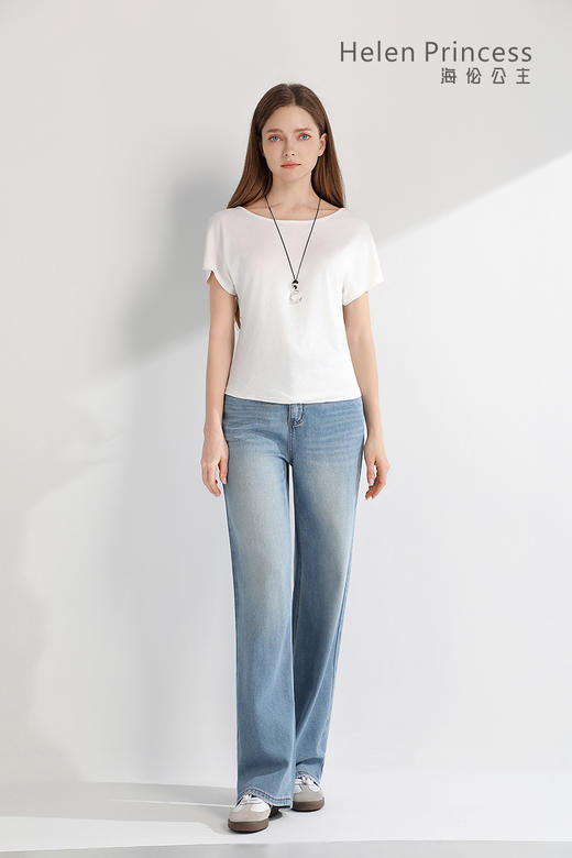 圆领蝙蝠袖T恤配项链 商品图0