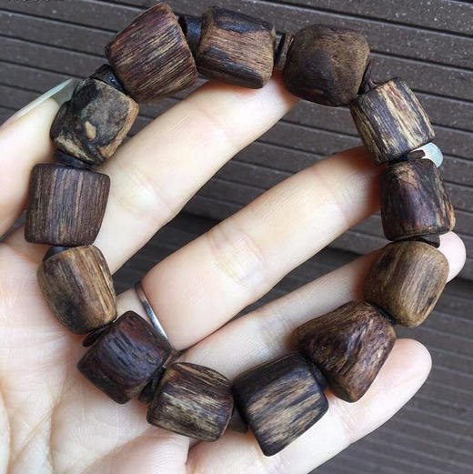 【青山 特价】达拉干随型 沉香手串 12.9克  c78 商品图3