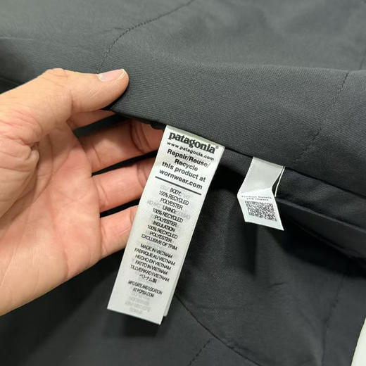原单正品 Patagonia巴塔哥尼亚Nano-Air Ultralight男士薄棉服夹克外套
黑色/绿色 S-XXL 商品图10