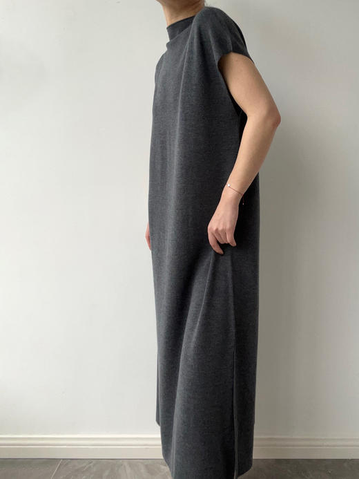 FE｜无袖金句开衩小黑裙 真丝羊毛 双侧开衩 [ 灰 / 米 ] 商品图12