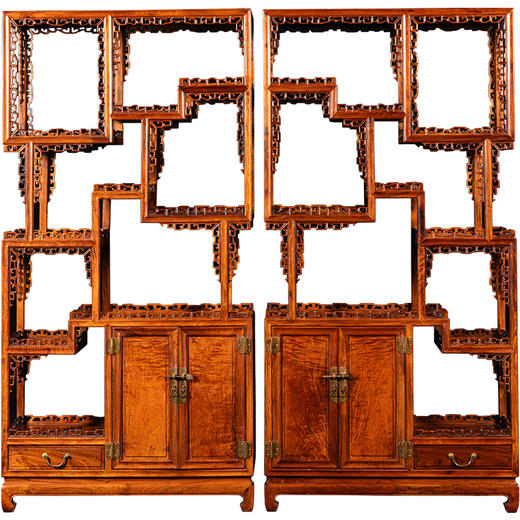 二十世纪 黄花梨打洼透雕拐子纹圈口博古架（一对） 商品图5