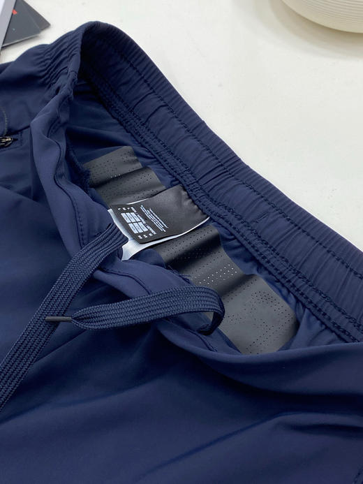 点此购买 迪桑特春夏季男士户外运动速干透气休闲裤 kad 324620 商品图10