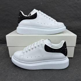 亚历山大王-麦昆小白鞋 黑钻尾