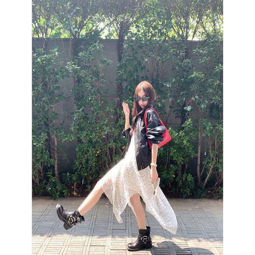 <曾小咸推荐>韩系不规则半身裙中长款百搭【预售款，预计3-15天！！】 商品图0