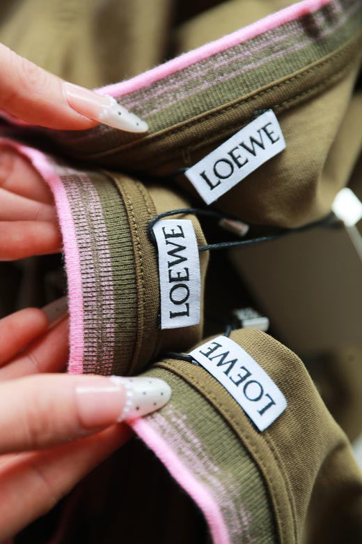 上身简直绝了啊！！刺绣工艺+复古拼接，法式圆领半袖t恤E040668 商品图1