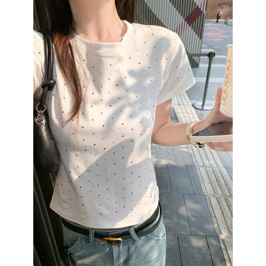 <曾小咸推荐>【4/7-4/9一件88折拍2件8折】彩色波点正肩圆领短袖T恤上衣 商品图0