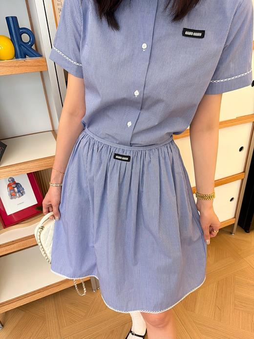 缪缪 浅蓝格纹半裙+浅蓝格纹娃娃领衬衫 商品图6