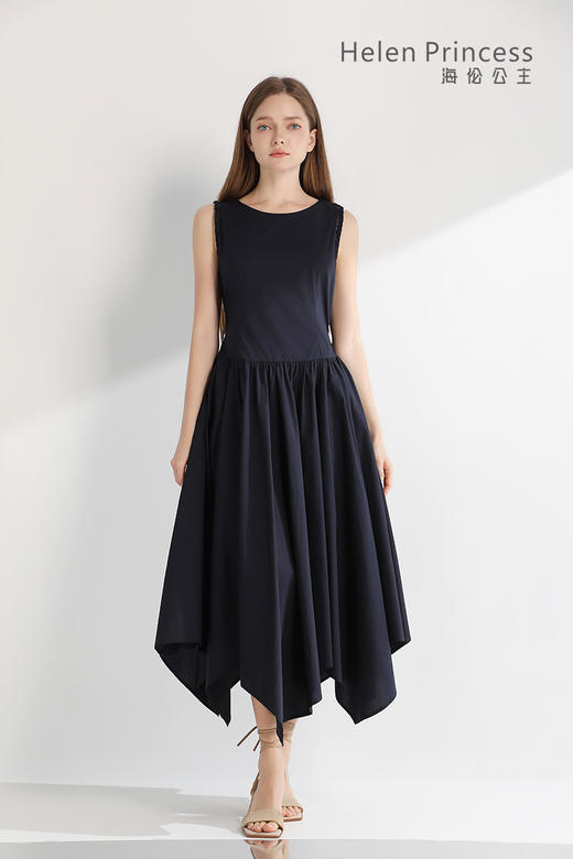 无袖收腰大摆连衣裙 商品图1