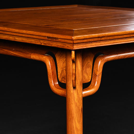 二十世纪 黄花梨一腿三牙高罗锅枨八仙桌 商品图2