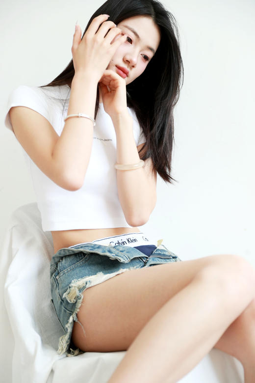 性感露脐tee，小标字母刺绣。杂志写真港风短款圆领t恤女E040666 商品图10