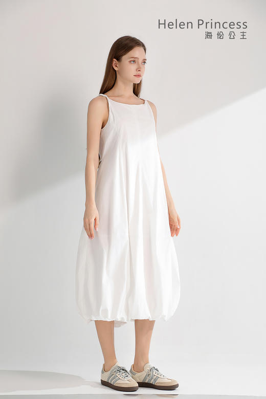 扭结肩带花苞裙 商品图6