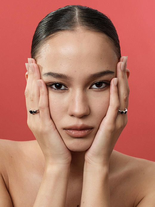 TR她热 摩登指令 银色黑锆石拼接百搭高级设计感叠戴可调节开口戒指 商品图4