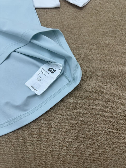 原单正品 HELLY HANSEN/HH 新色速干凉感抗菌短袖T恤，少量（非质量问题不退换）
白色 蓝色  
M~XXL 商品图5