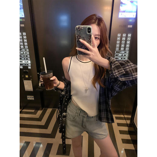 <曾小咸推荐>韩系2色挂脖吊带背心百搭针织【预售款，预计3-15天！！】 商品图4