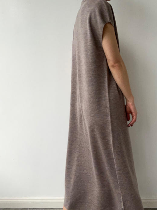 FE｜无袖金句开衩小黑裙 真丝羊毛 双侧开衩 [ 灰 / 米 ] 商品图3