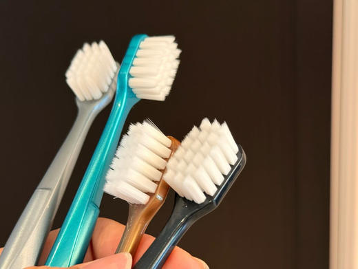 出口欧盟，迪拜。山姆在售正品欧米奈柔毛牙刷，一盒20支！亏清69包邮。 商品图2