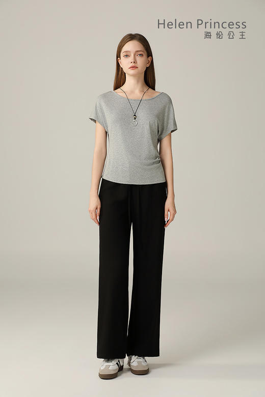 圆领蝙蝠袖T恤配项链 商品图5