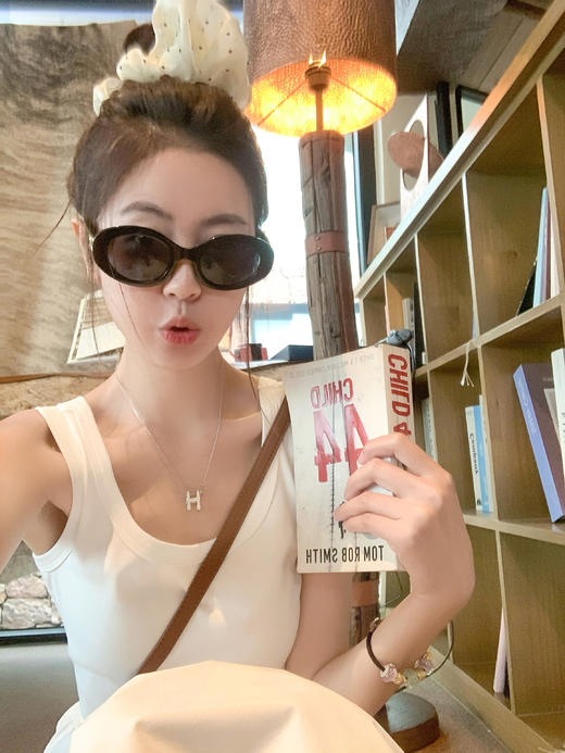 <曾小咸推荐>4.7现货秒杀 ！微信超特价！韩系下摆拼接镂空花边连衣裙 日常189.99 立减90 秒杀99.99！！ 商品图8