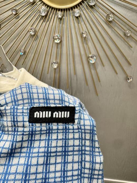 缪缪 26Ss春夏新款 格纹提花短袖Polo针织衫【七天内换货 不支持退货】 商品图3