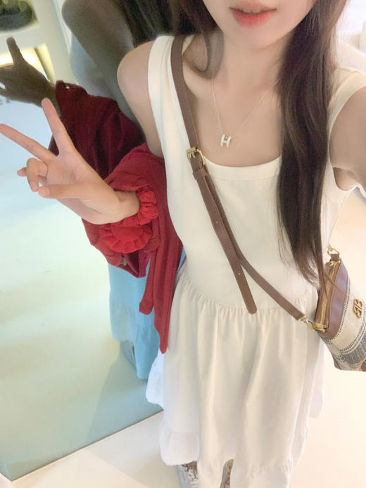 <曾小咸推荐>4.7现货秒杀 ！微信超特价！韩系下摆拼接镂空花边连衣裙 日常189.99 立减90 秒杀99.99！！ 商品图12