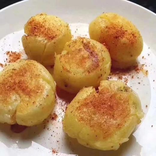 恩施高山富硒小土豆，绵糯香甜 ，口感十分香醇，八十年老品种  现挖现发，一口甜、香、糯 商品图6