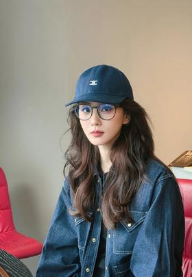 凯旋门小标硬壳男女同款可调棒球鸭舌帽