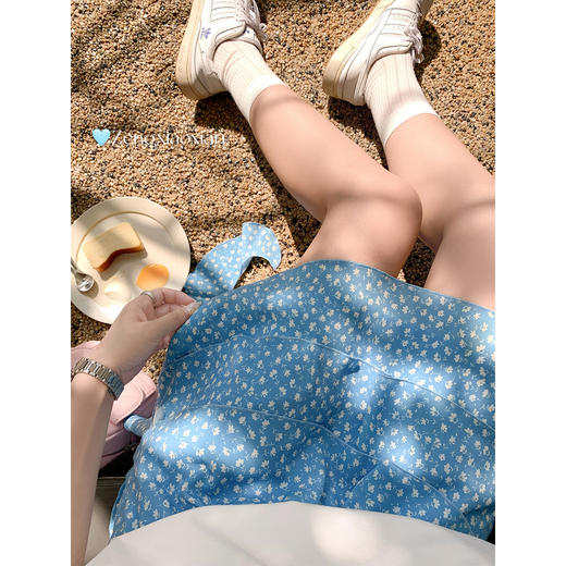 <曾小咸推荐>韩系印花短袖T恤碎花半裙套装【预售款，预计3-15天！！】 商品图3