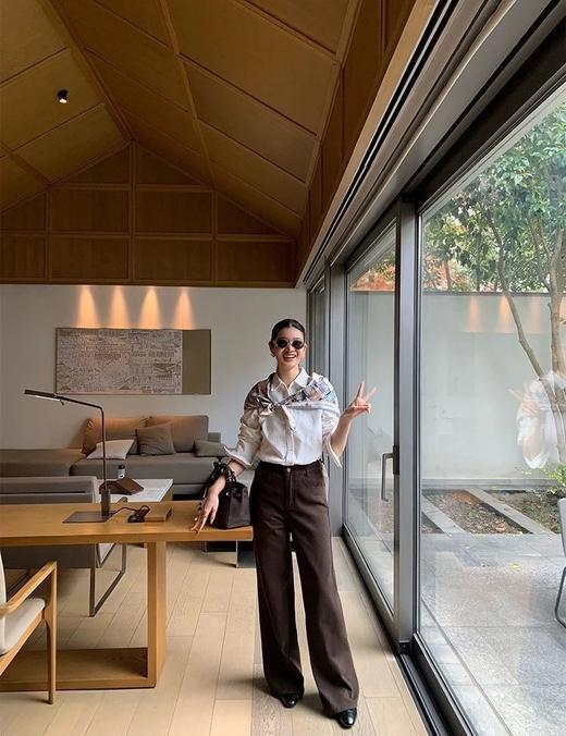 直发【68905】100%棉 气质窄版高腰直筒牛仔裤 商品图3