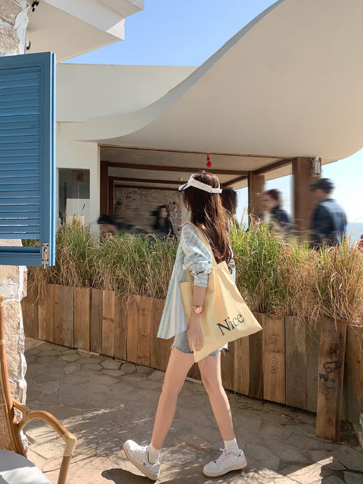 <曾小咸推荐>4.7现货秒杀 ！微信超特价！盐系小清新条纹翻领衬衫 日常169.99 立减100 秒杀69.99！！ 商品图6