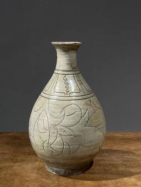 白釉刻划花卉玉壶春瓶，顺丰包邮