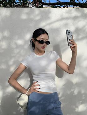 ❗️南油高定❗️撑场面的短袖❗️【row风天丝棉短袖T恤】上身效果真香❗️ 😊这是我今年穿过巨显瘦的T恤了🤪往往越简单的衣服上身越有高级感！