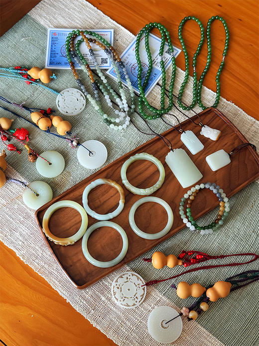 【和田玉系列  手镯/项链/无事牌/车挂】板娘亲选  源头好价  一物一拍 商品图1