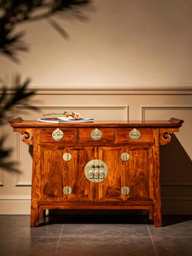 清 黄花梨三联橱柜