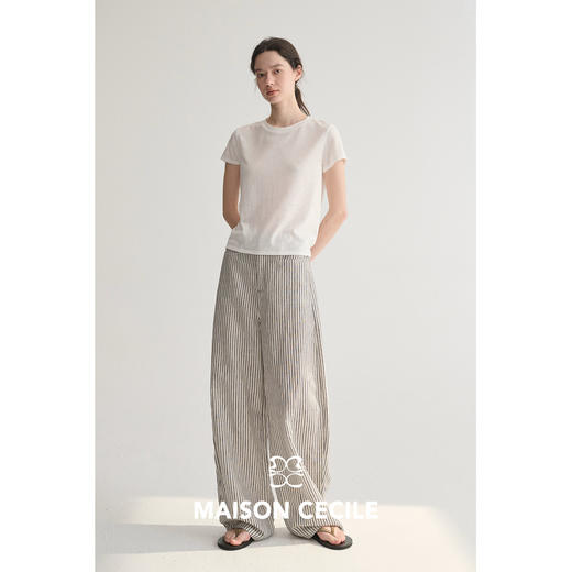 MC 莱赛尔亚麻舒适垂感条纹经典百搭休闲弧形镰刀裤MAISON CECILE 商品图4