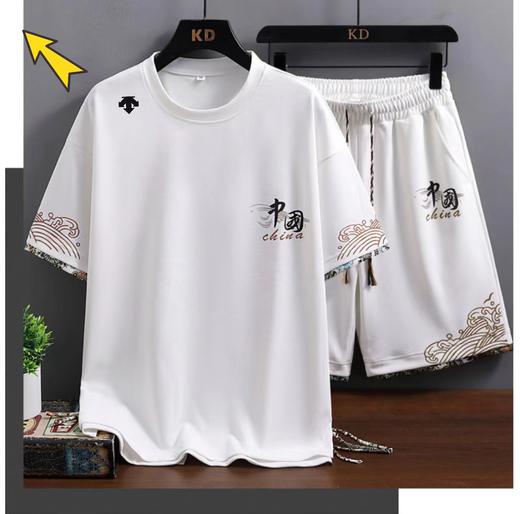 F040752夏季运动休闲简约日常立体拼接剪裁短袖短裤套装 商品图2