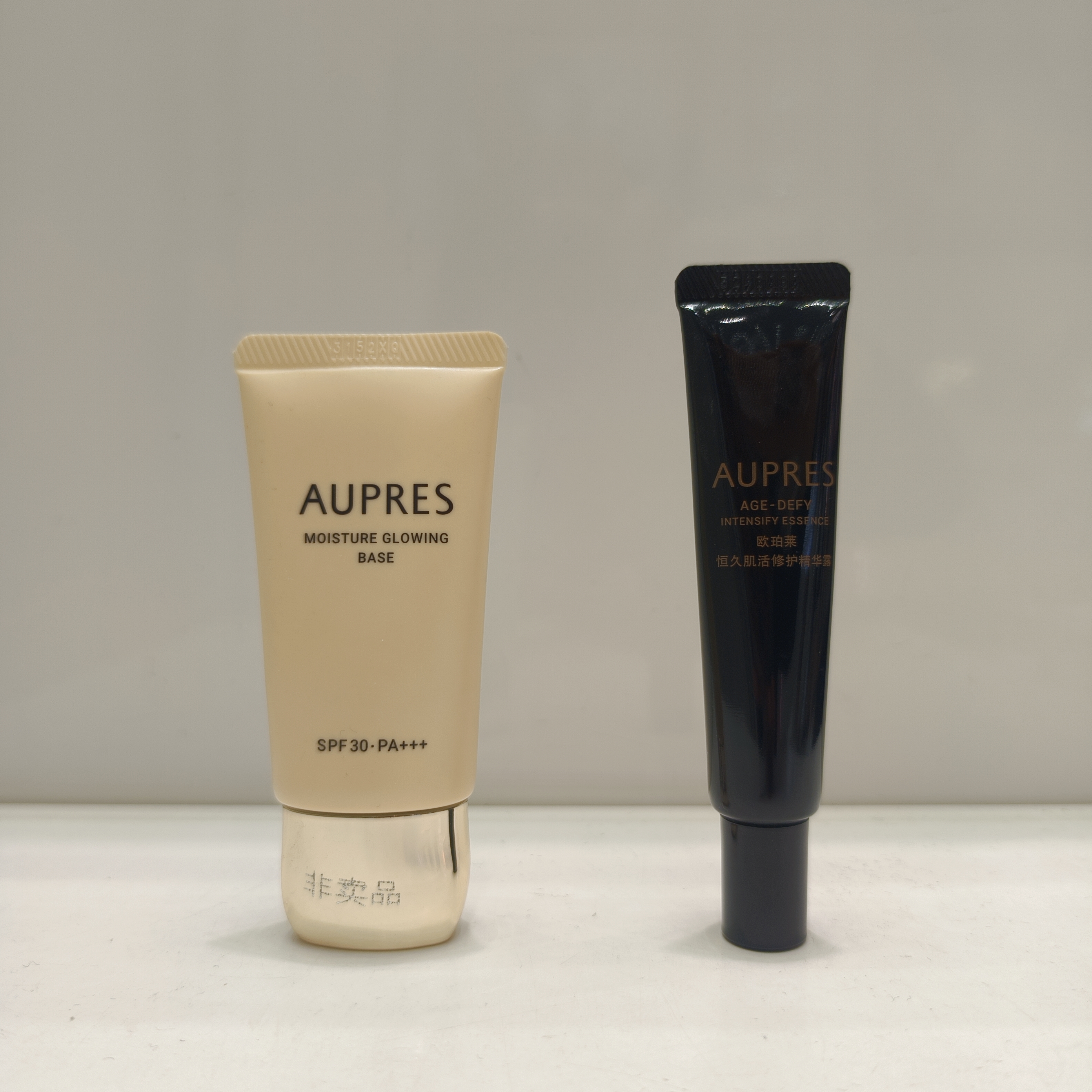 【欧珀莱】B1F 欧珀莱肌密光采隔离霜30克