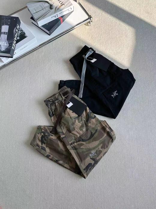 F040757男女同款直筒宽松舒适冲锋裤军事风迷彩工装束脚裤 商品图3