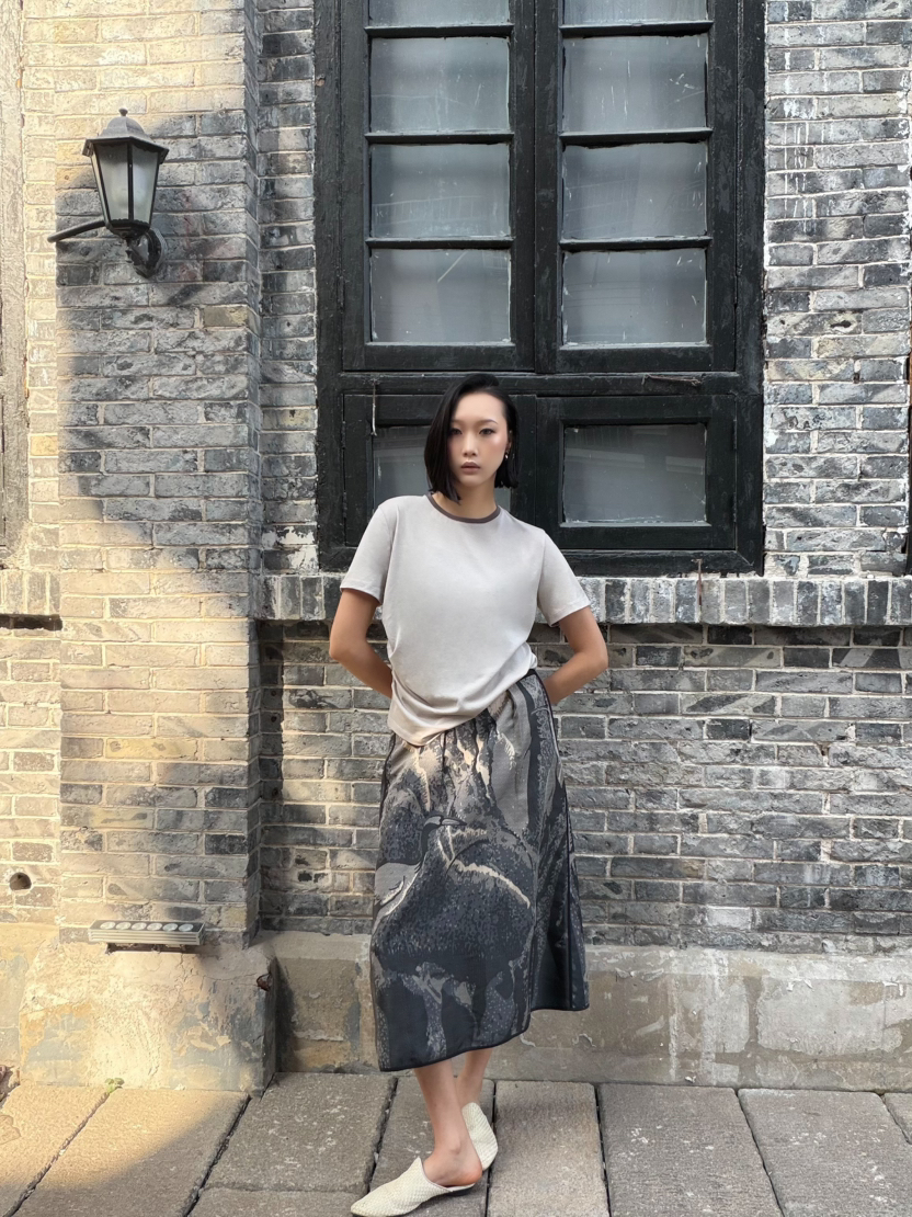 【丝麻之美】噢蜜ooomeooo腰部抽褶纸片人T“送真丝丝巾”