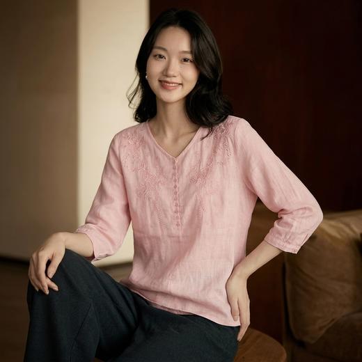 绣韵复古~百搭苎麻V领刺绣衬衫女 时尚休闲宽松显瘦七分袖上衣ZMCR685 商品图3