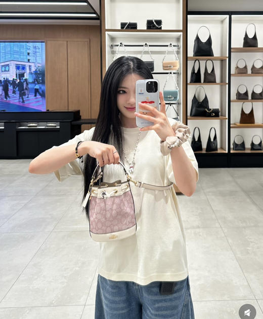 代购级 蔻驰𝗰𝗼𝗮𝗰.𝗵 小水桶 商品图2
